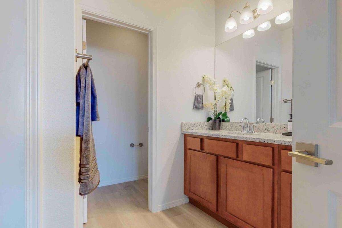 Modern Home 3Br Next To Airport, Netflix, Casino Albuquerque Kültér fotó