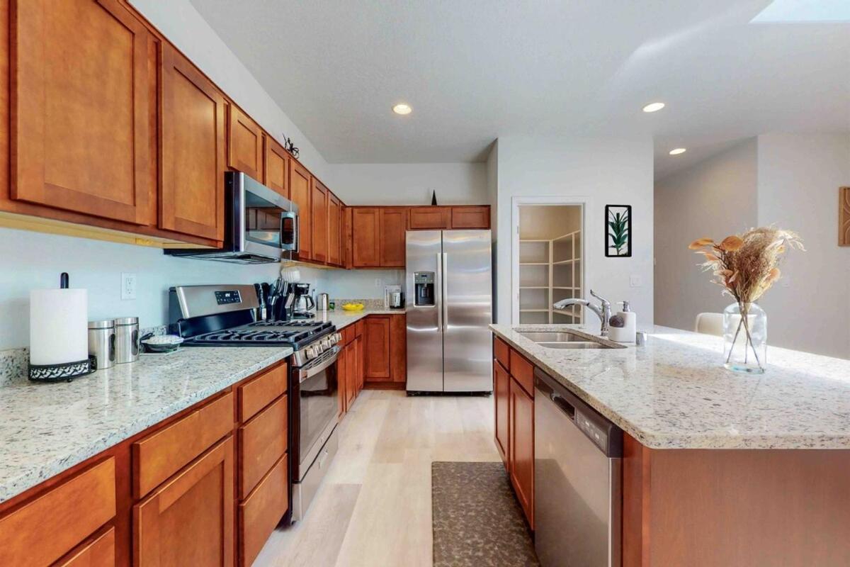 Modern Home 3Br Next To Airport, Netflix, Casino Albuquerque Kültér fotó