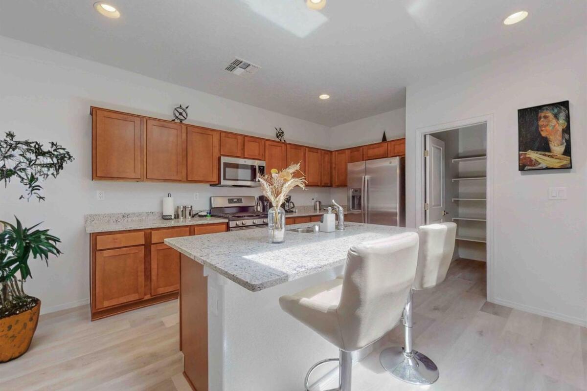 Modern Home 3Br Next To Airport, Netflix, Casino Albuquerque Kültér fotó