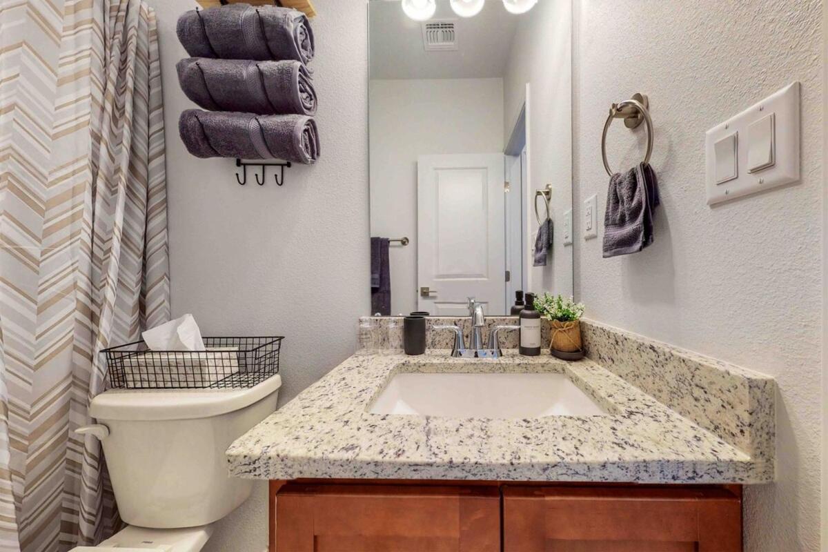Modern Home 3Br Next To Airport, Netflix, Casino Albuquerque Kültér fotó