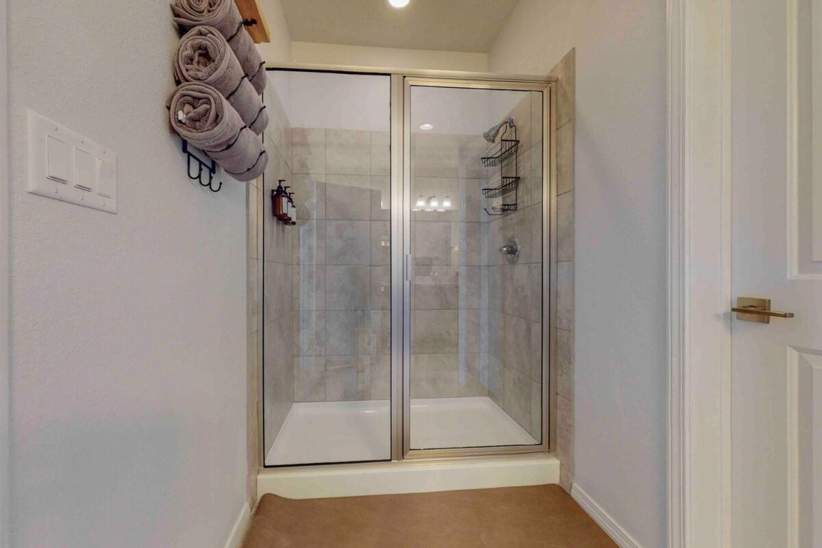 Modern Home 3Br Next To Airport, Netflix, Casino Albuquerque Kültér fotó
